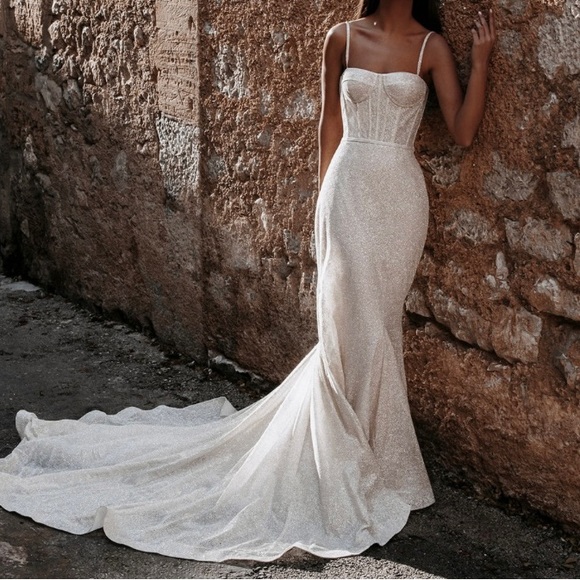 Designer:  Abelle - Picture 1 of 2